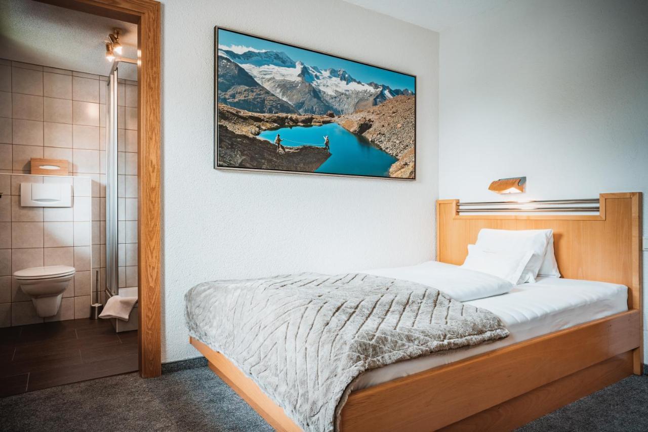 Hotel Garni Romantika Sankt Leonhard im Pitztal Exterior photo